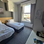 Hotel Boston 3*