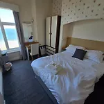 Boston Hotel 3*