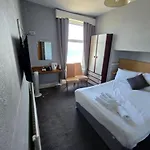Boston 3*