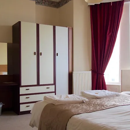 Hotel Boston 3*